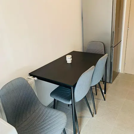 Minimalist *